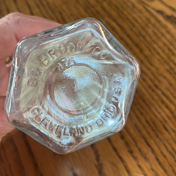 Small vintage bud vase marked EO BRODY CO 175 CLEVELAND OHIO USA clear glass - Picture 4 of 9